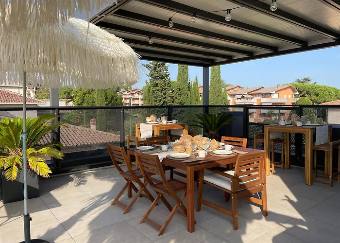 Plaza Lago Di Garda Rooms - Rooftop, Lakeview & Jacuzzi Peschiera del Garda